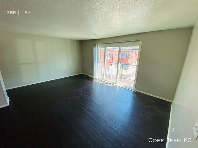 Building Photo - Kendal 2 Bedroom Apartment!