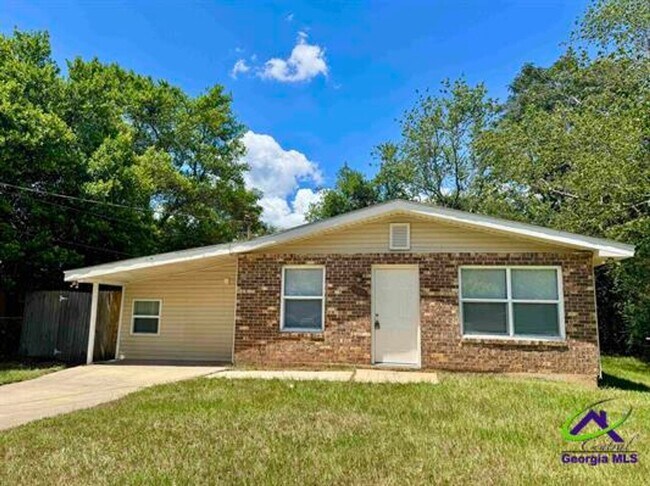 Primary Photo - 102 Varee Dr