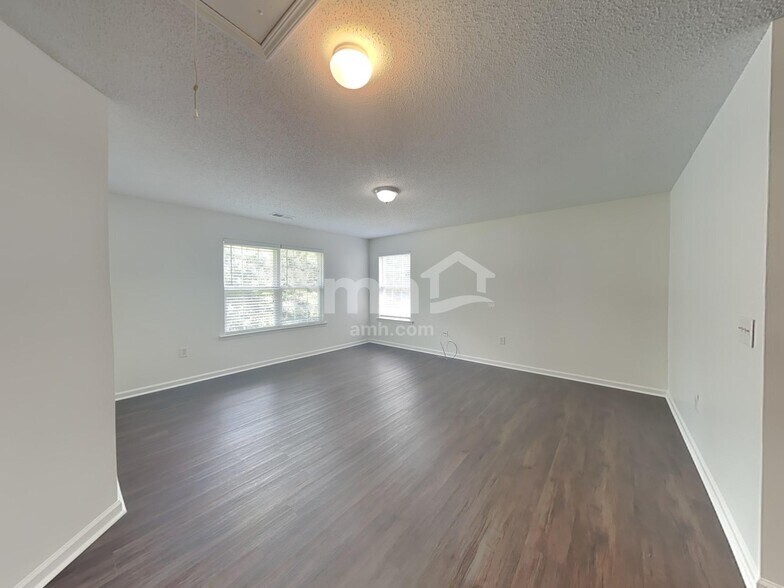 Building Photo - 439 Annaberg Ln