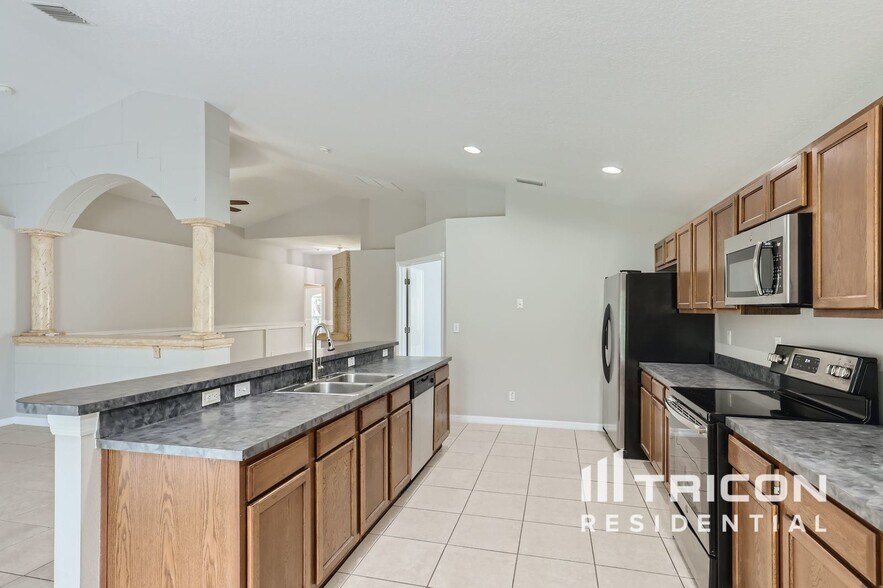 Building Photo - 117 Prairie Falcon Dr