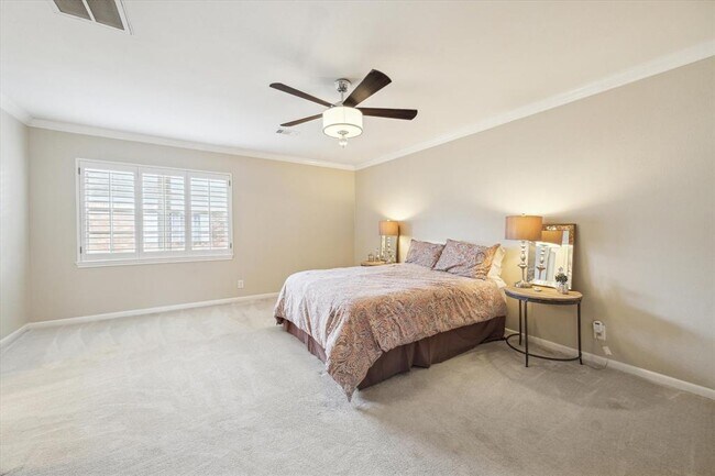 Building Photo - 6330 Briar Rose Dr