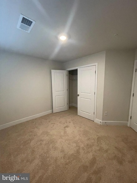 Building Photo - 10622 Meridian Hill Way