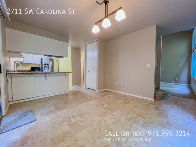 Building Photo - 2711 SW Carolina St