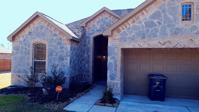 Building Photo - 11263 White Rock Rd