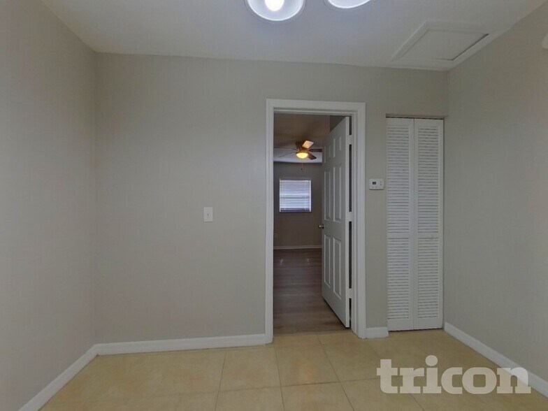 Building Photo - 301 Terrace Dr E