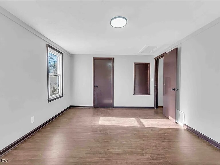 Building Photo - 135 W Bagley Rd