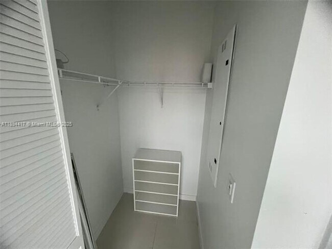 Building Photo - 7661 NW 107th Ave