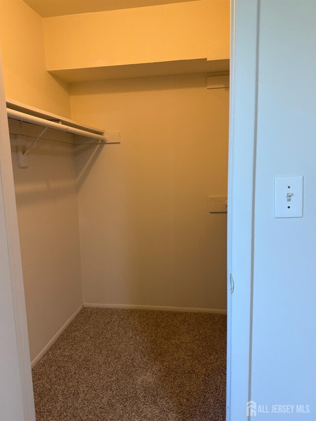 Building Photo - 2104 Aspen Dr