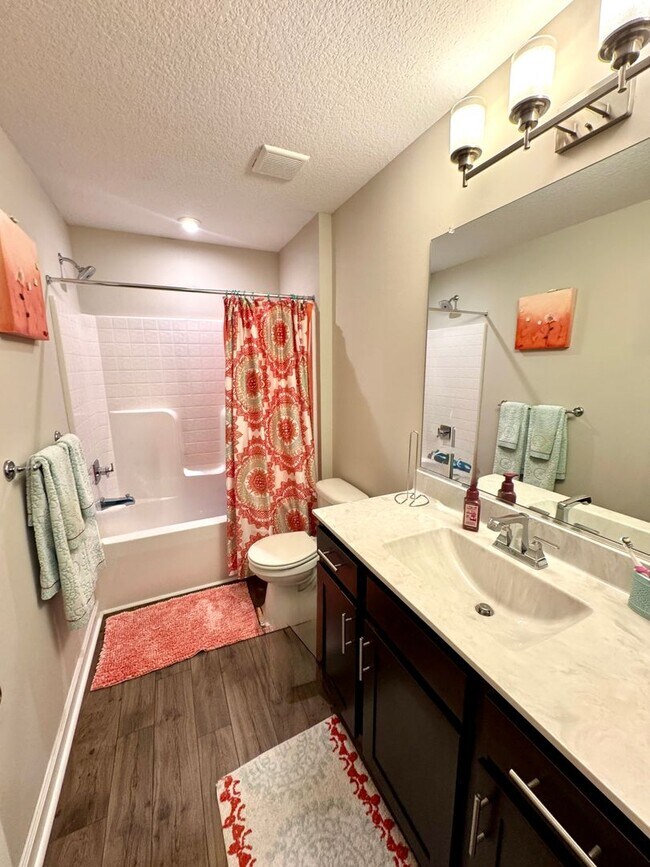 Building Photo - 3624 Horton Way