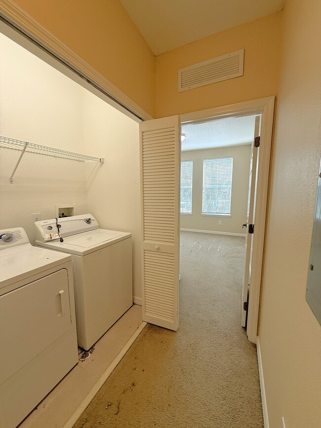 Building Photo - 8256 Maritime Flag St