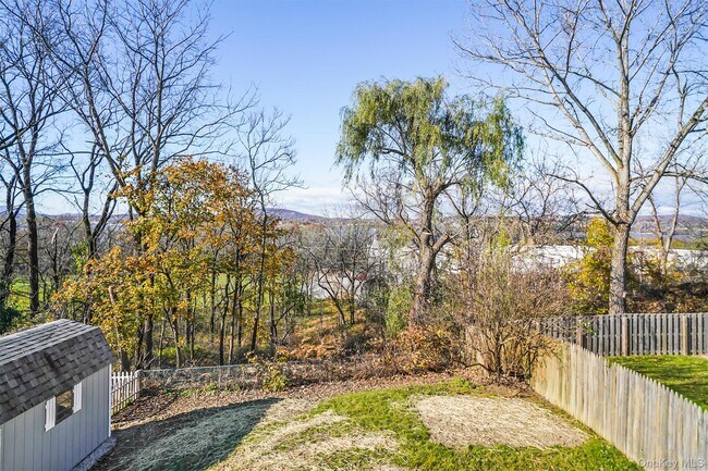 Building Photo - 333 Hudson Ave