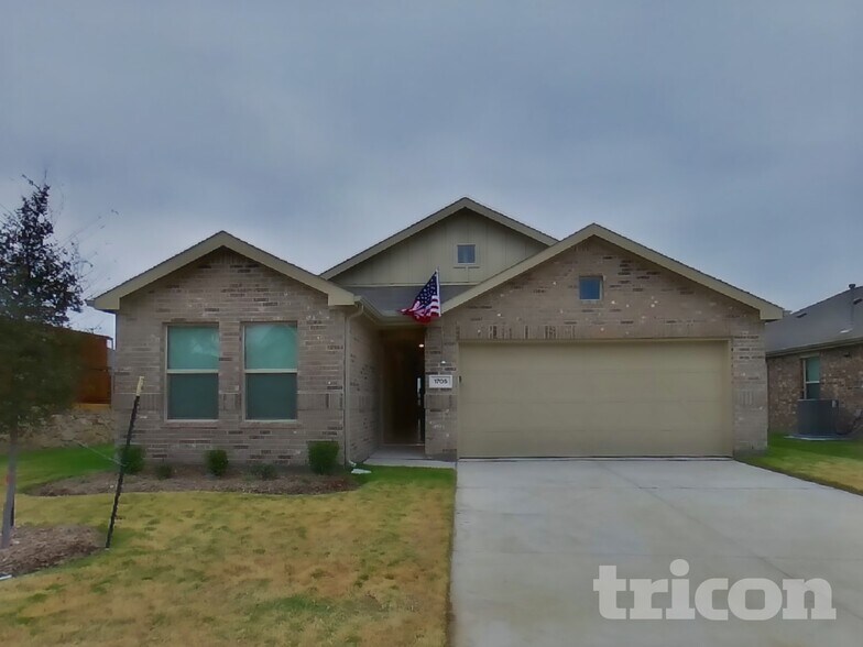 Building Photo - 1705 Clairborne Ct