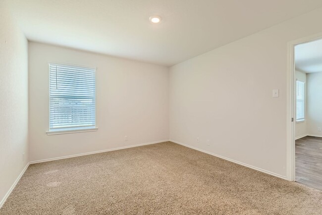 Building Photo - HALF OFF First Month Rent located near Lac...