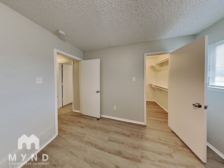 Building Photo - 6112 Birchhill Rd