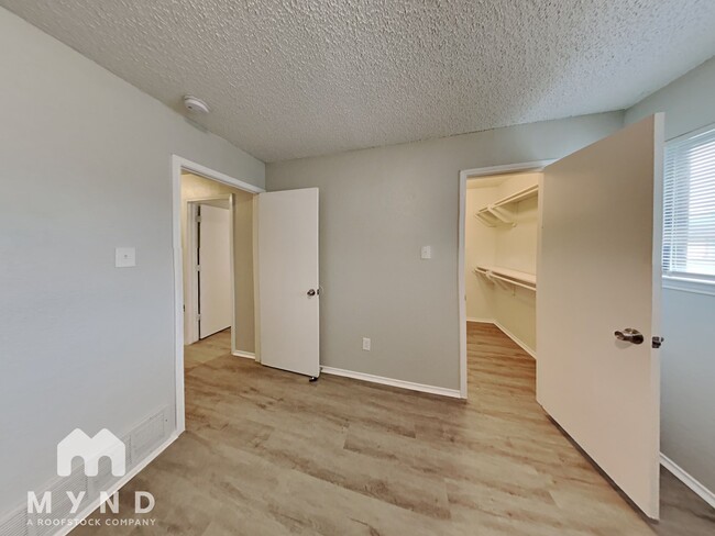 Building Photo - 6112 Birchhill Rd