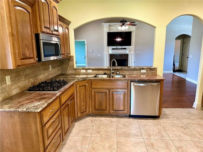 Building Photo - 5732 Dancing Rabbit Dr