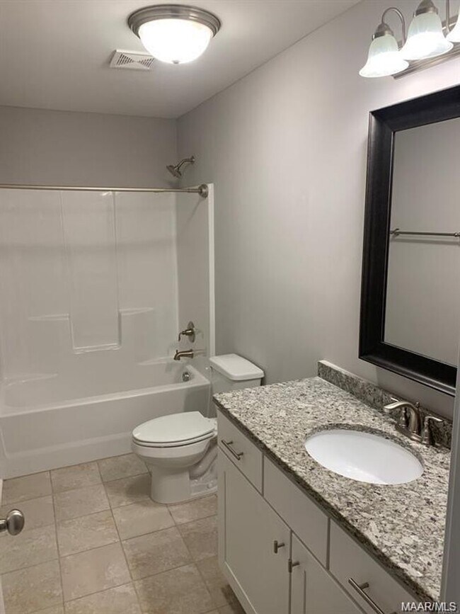 Building Photo - 4 Bedroom in Prattville For Rent