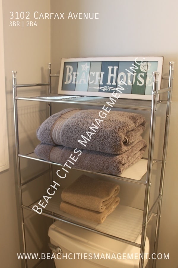 Building Photo - 3102 Carfax Ave