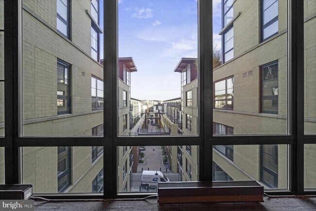 Building Photo - 2125 14th St NW