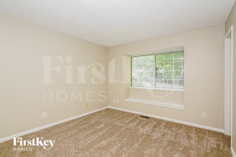 Building Photo - 2804 Grassy Creek Dr