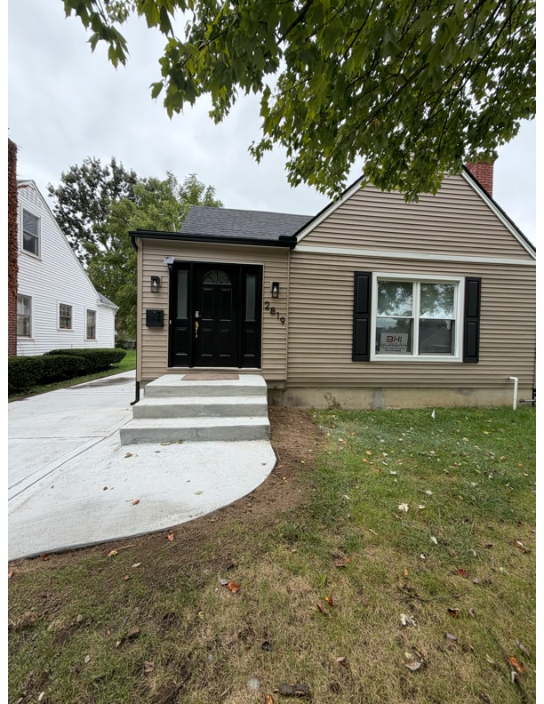 Building Photo - 2819 White Oak Dr