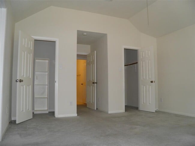 Building Photo - 8922 Benning Dr