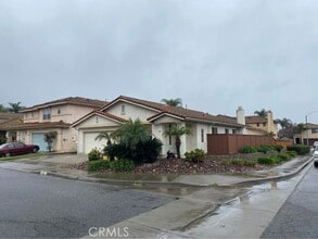 Building Photo - 3507 Lake Park Ave