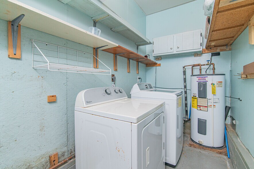 Building Photo - 1748 Paulas Huskey Cir