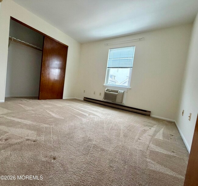 Building Photo - 65 Whitefield Ave