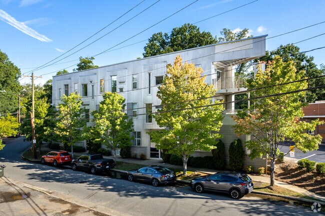 Building Photo - Steelhaus
