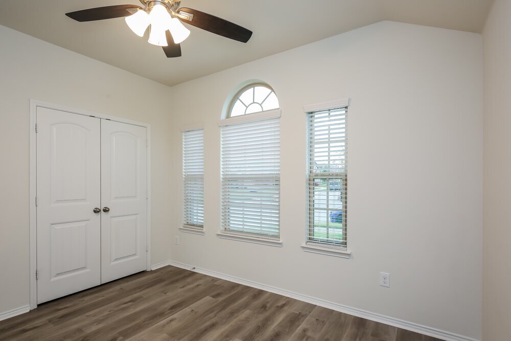 Building Photo - 625 Saguaro Dr