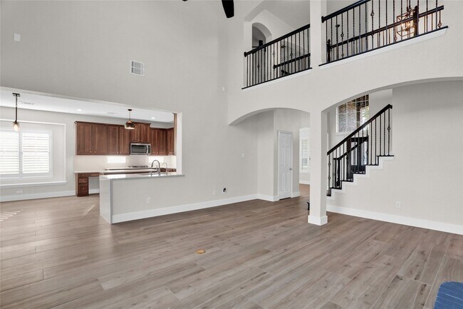 Building Photo - 1617 Sweetbay Dr