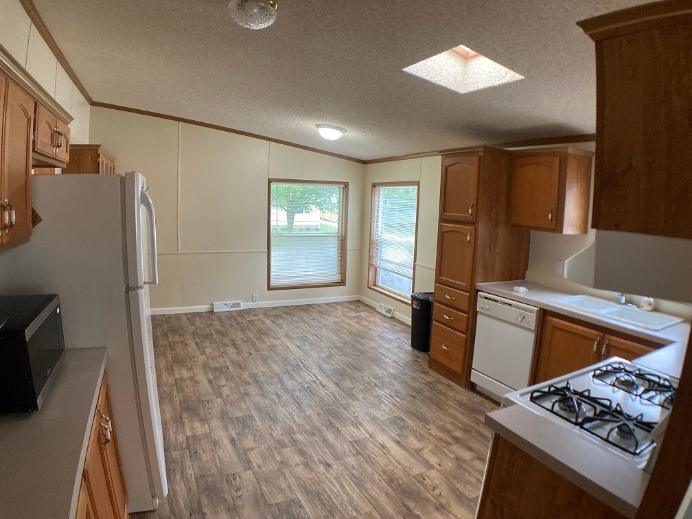 Building Photo - 605 Rio Grande Dr