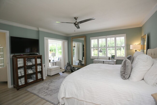 Building Photo - **WORLD TENNIS CENTER**3 BEDS/3.5 BATHS**F...