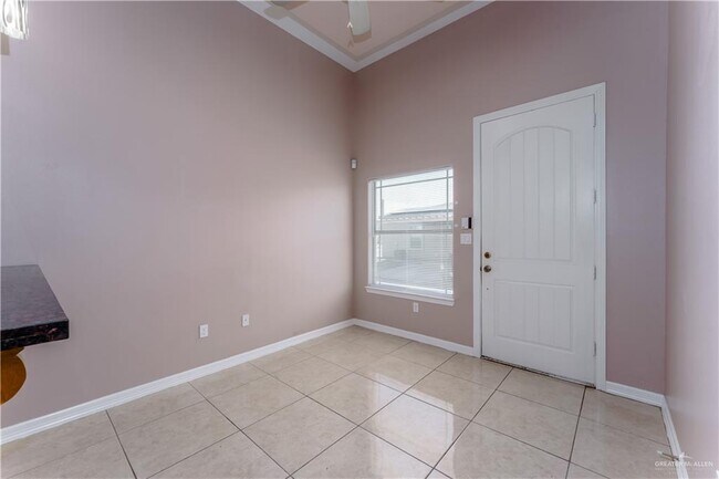 Building Photo - 23 West Dr