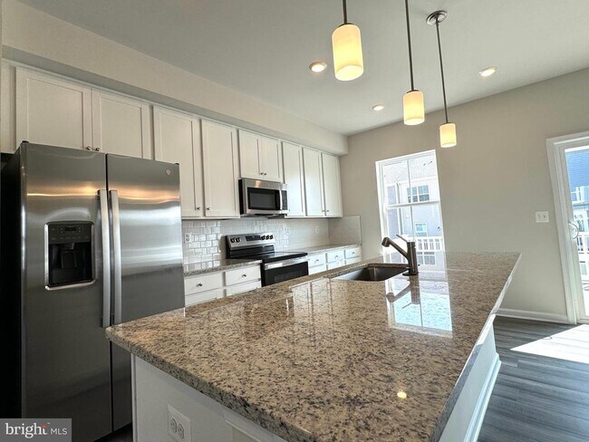 Building Photo - 12 BROOKFIELD Mews