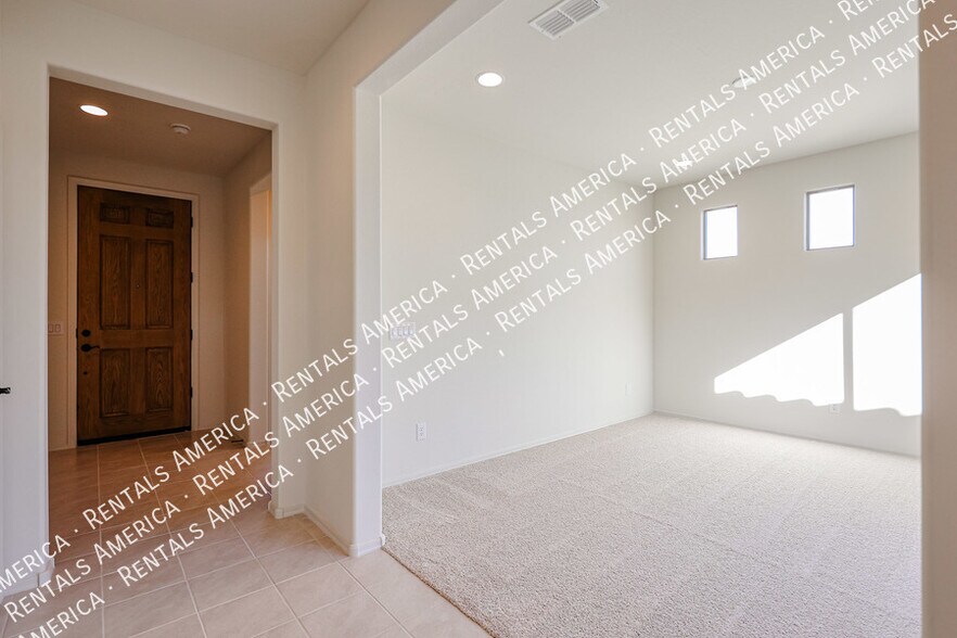 Building Photo - 18675 N 268th Ave