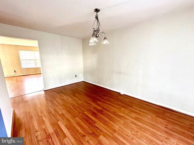 Building Photo - 623 Candlestick Ln