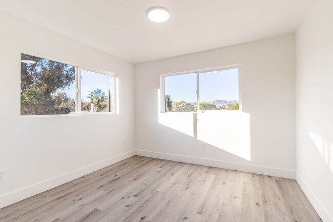 Building Photo - 148 S Madison Ave