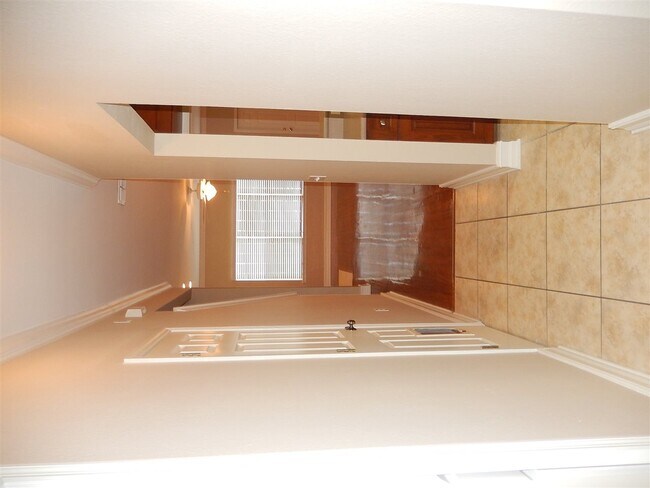 Building Photo - 1520 Crescent Hills Dr