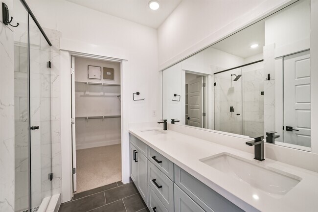 Building Photo - 8321 Springwood Cyn Ln