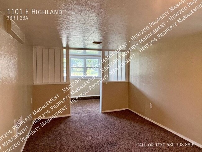 Building Photo - 1101 E Highland-