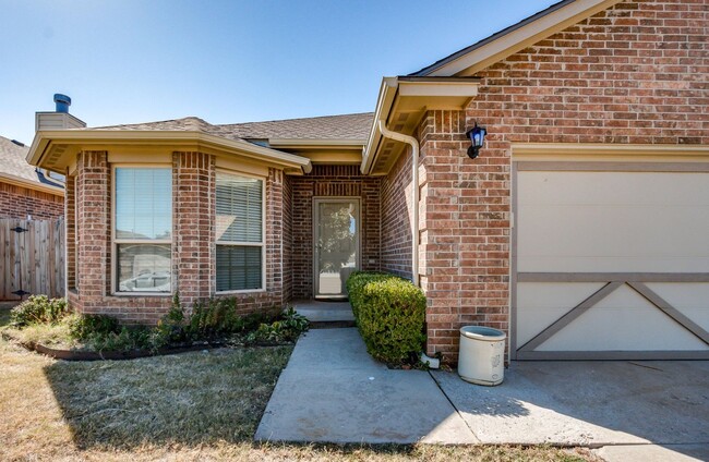 Building Photo - Adorable 3 bedroom Home in NW OKC