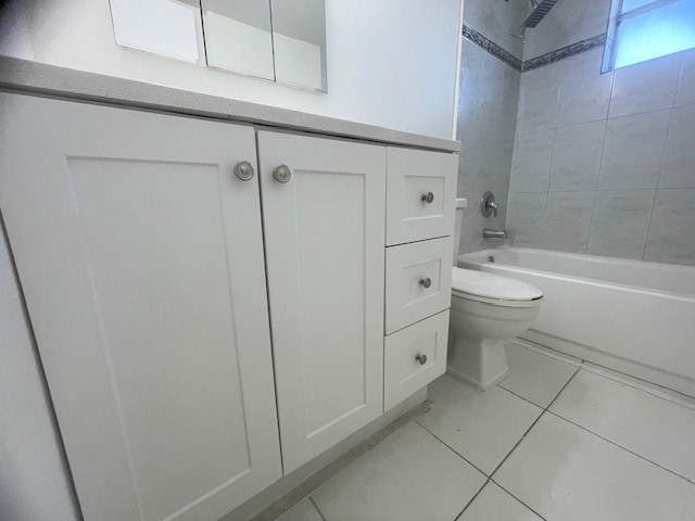 Building Photo - 220 SW 9th Ave