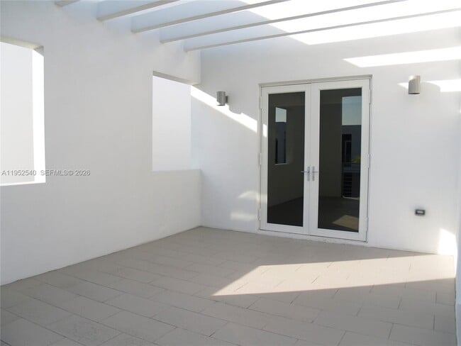 Building Photo - 10053 NW 76th Terrace