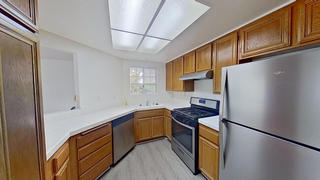 Building Photo - Remodeled 1 Bedroom 1 Bath Condo in Laguna...