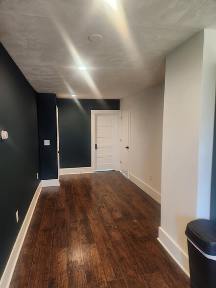 Building Photo - 144 Onset Ave