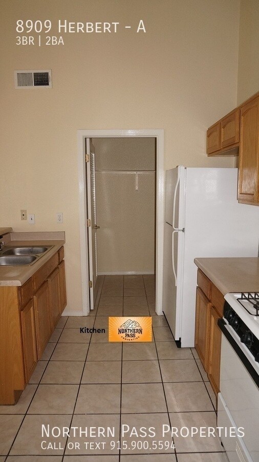 Building Photo - 8909 Herbert-A