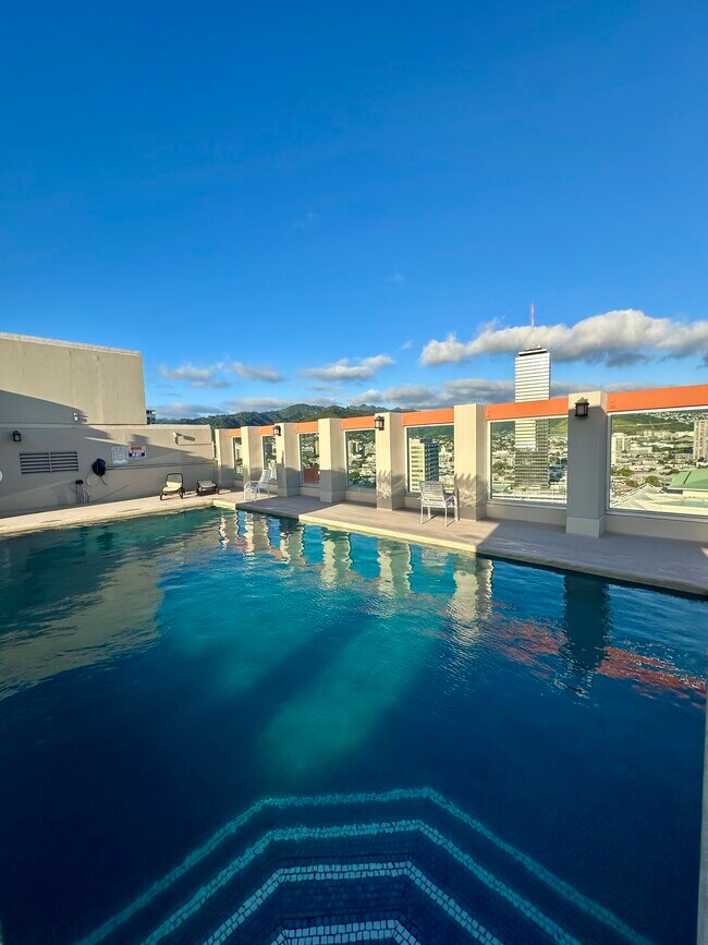 Building Photo - 475 Atkinson Dr