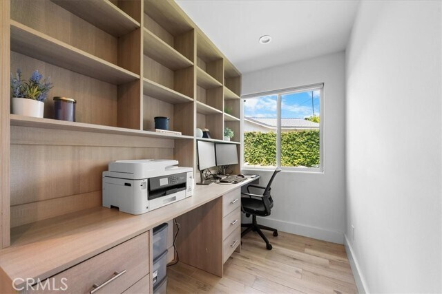 Building Photo - 26111 Hatmor Dr